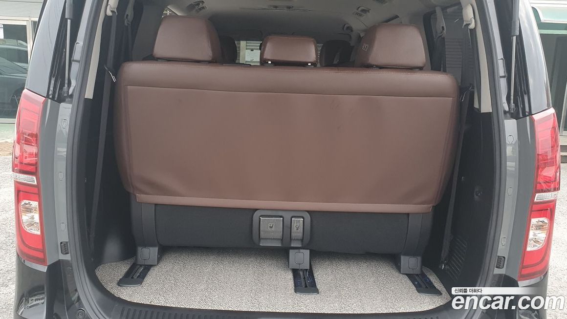 Hyundai Starex 2019
