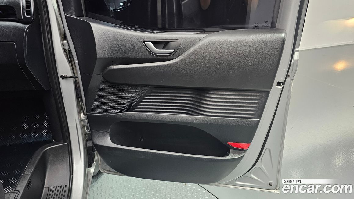 Hyundai Staria 2022