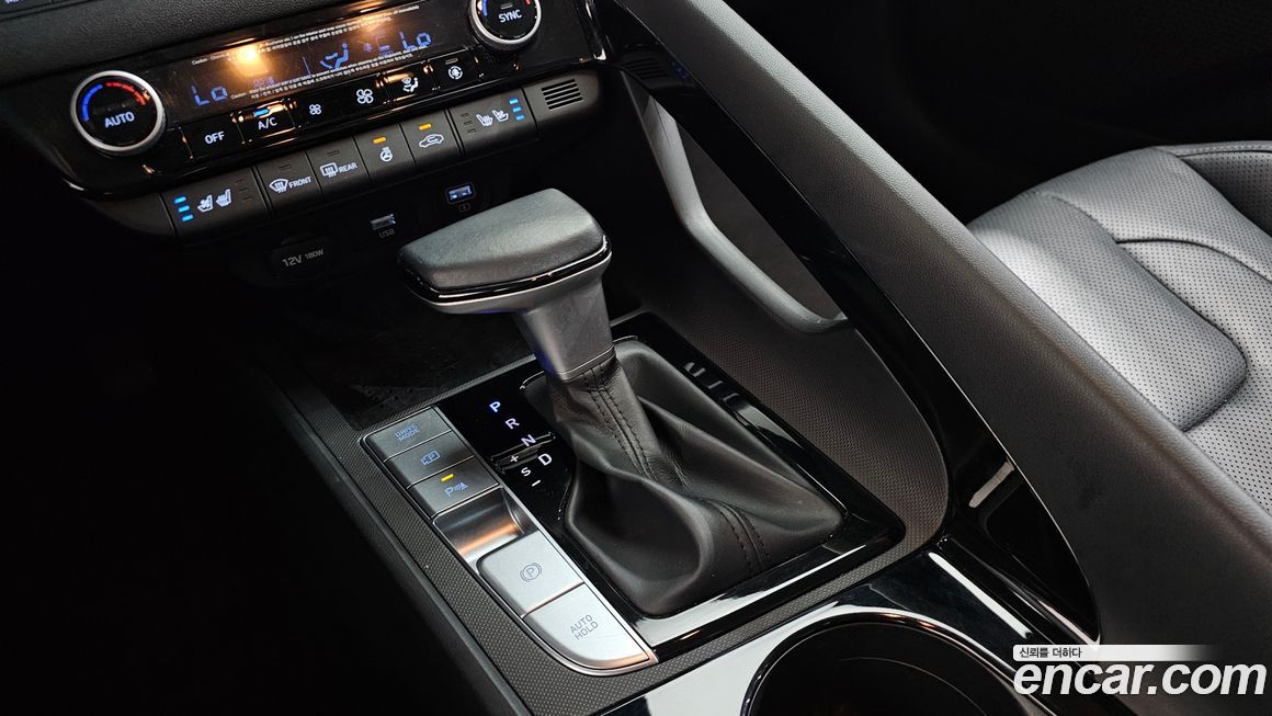 Hyundai AVANTE 2021