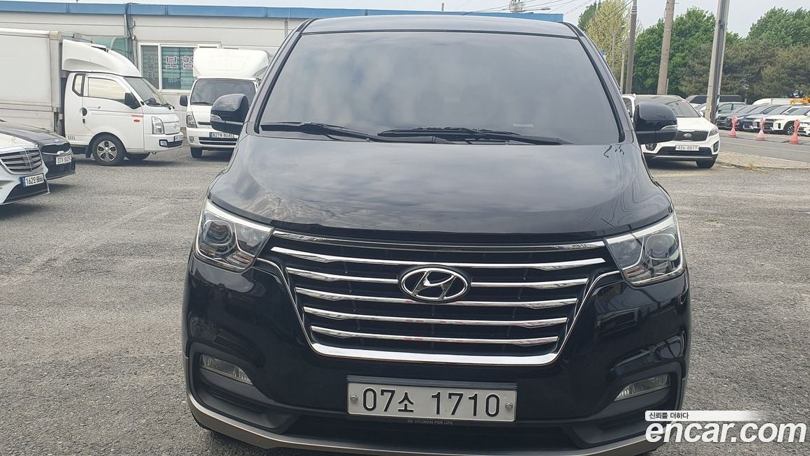 Hyundai Starex 2019