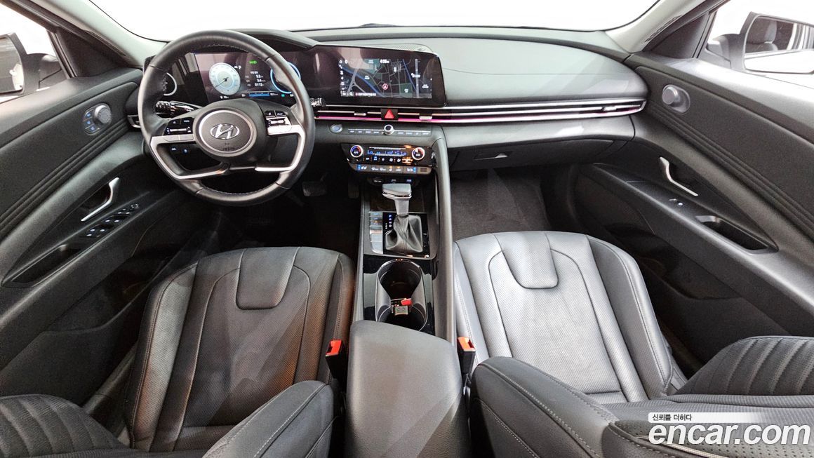 Hyundai AVANTE 2021