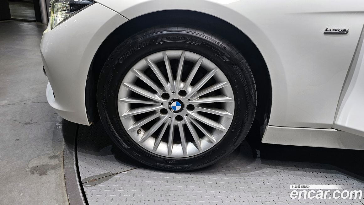 BMW 3-Series 2018