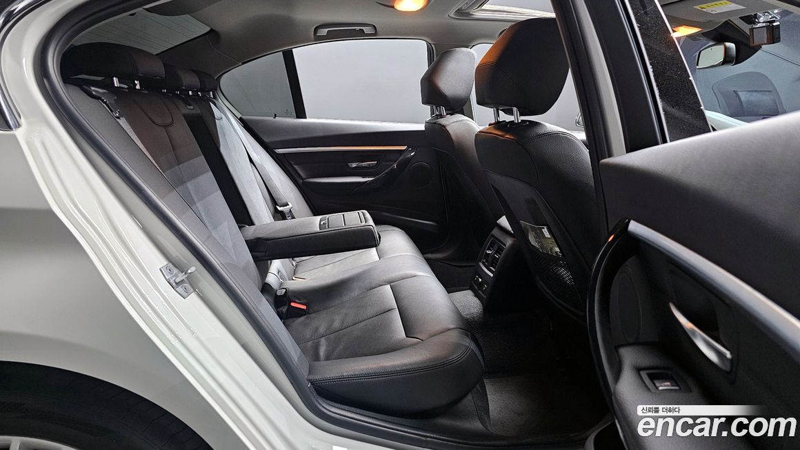 BMW 3-Series 2018