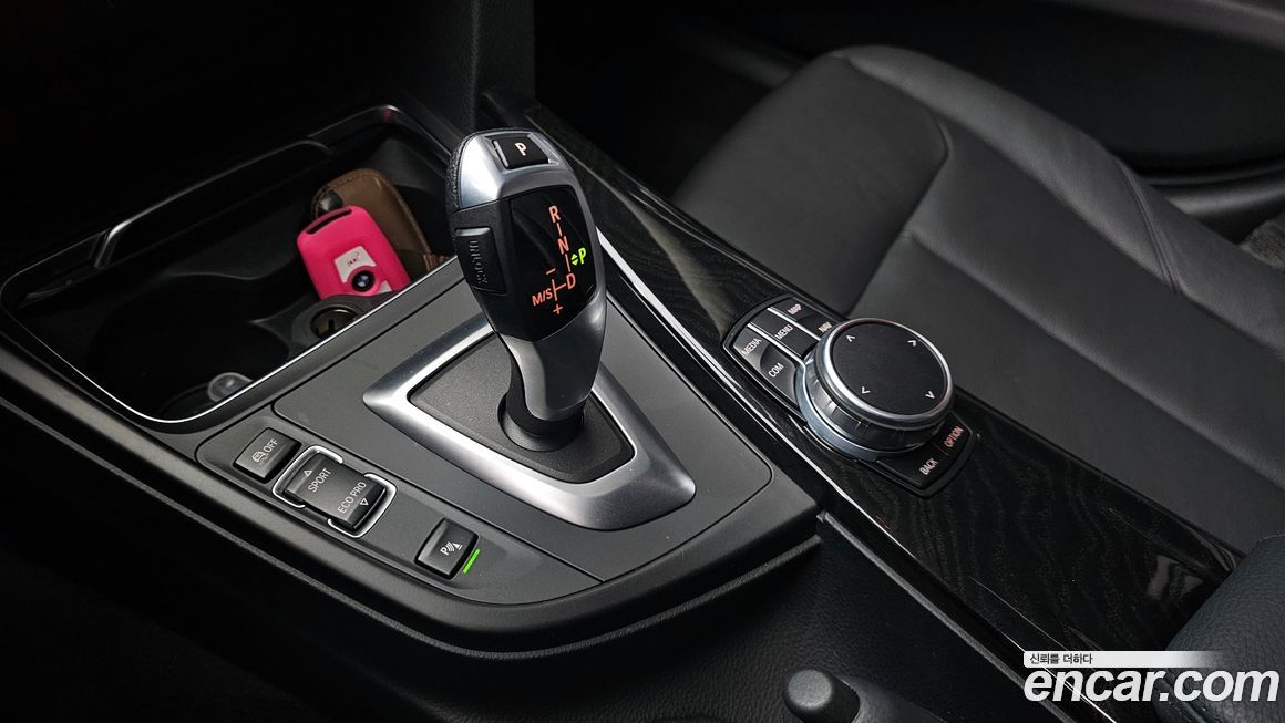 BMW 3-Series 2018