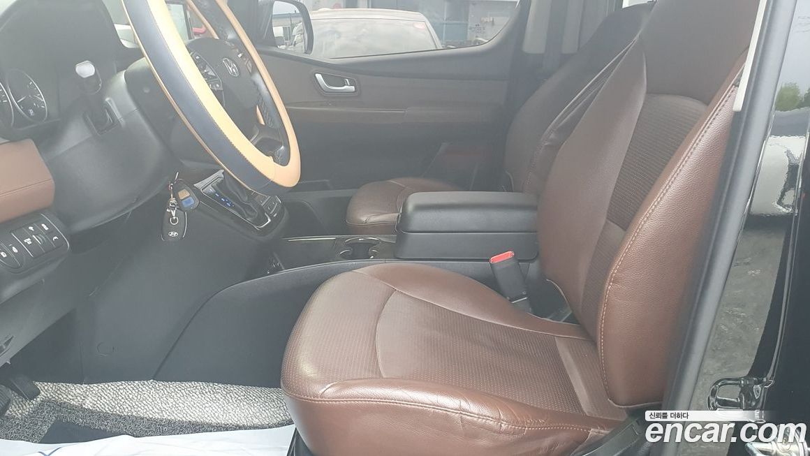 Hyundai Starex 2019