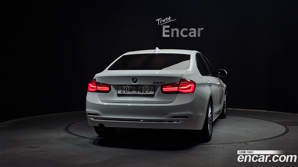 BMW 3-Series 2018