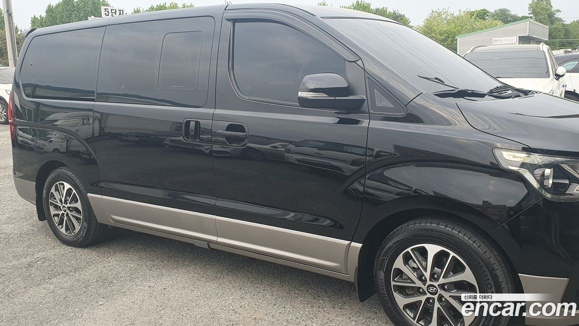 Hyundai Starex 2019