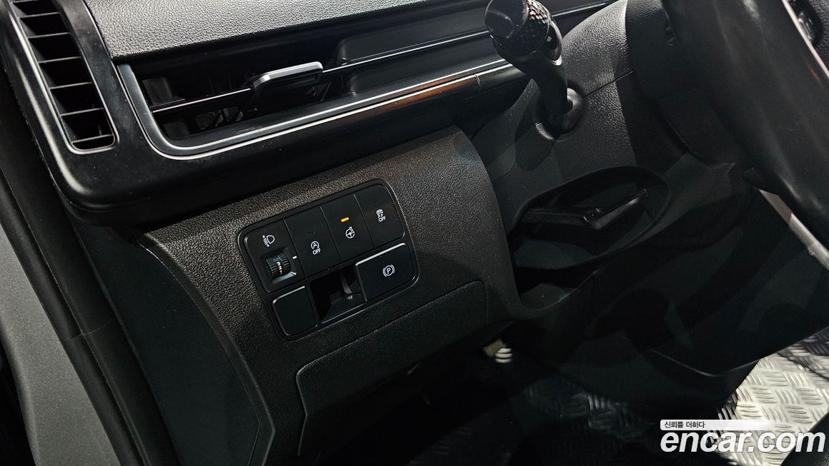Hyundai Staria 2022