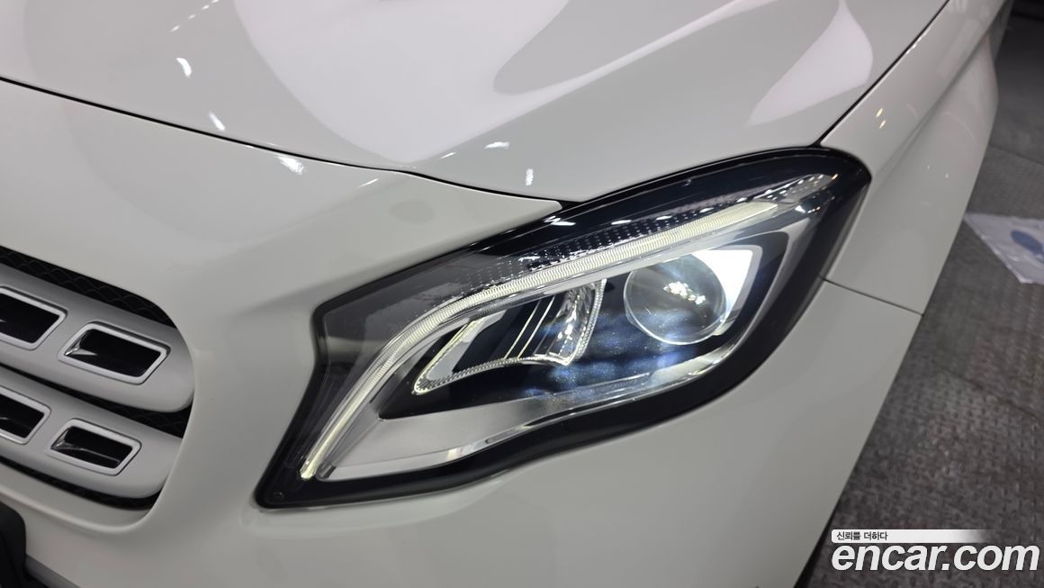 Mercedes-Benz GLA-Class 2019