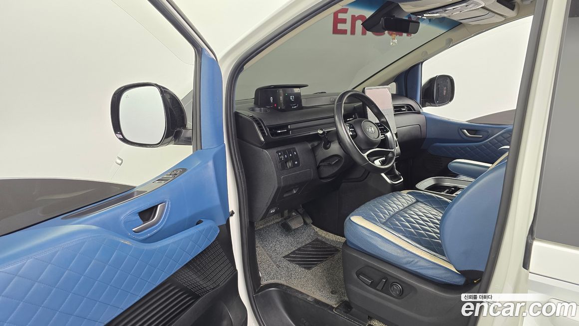 Hyundai Staria 2022