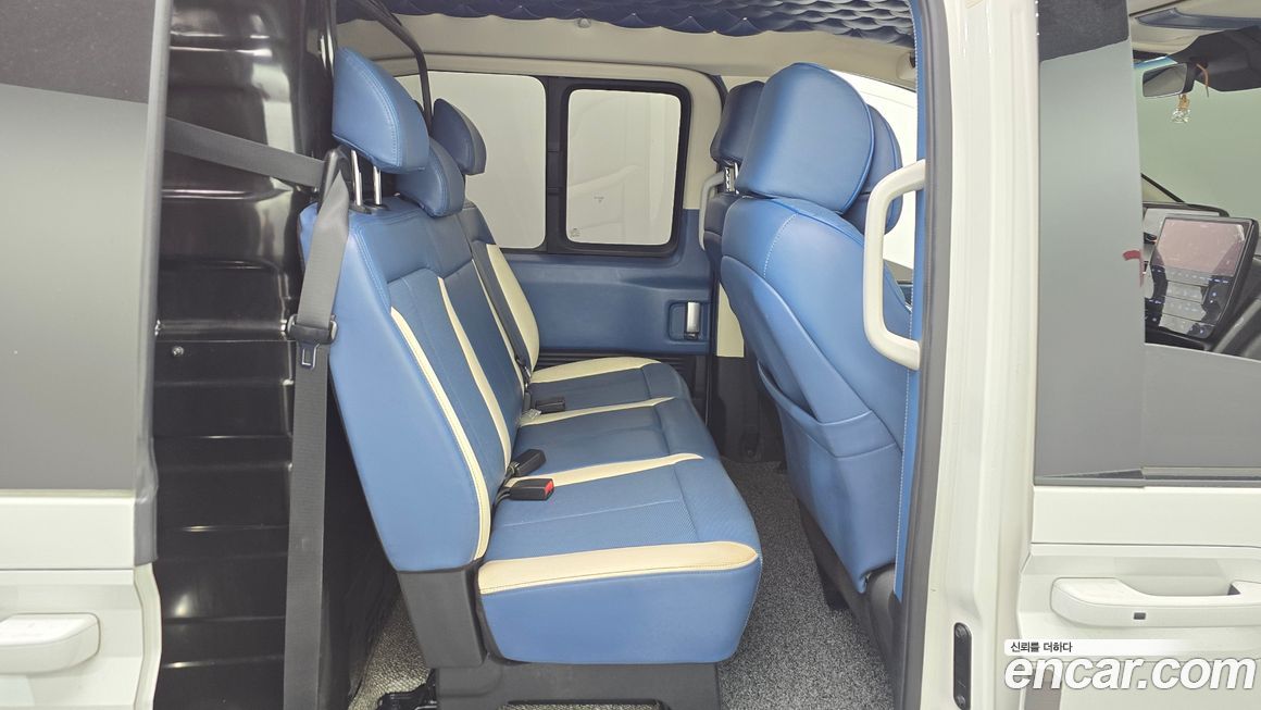 Hyundai Staria 2022