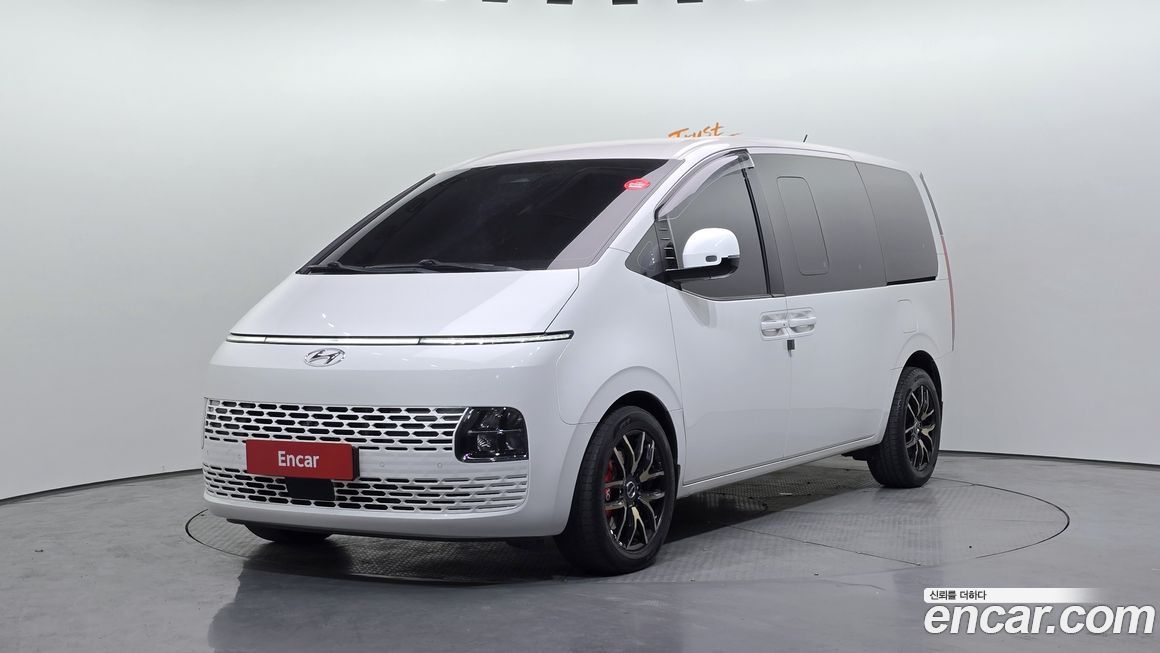Hyundai Staria 2022