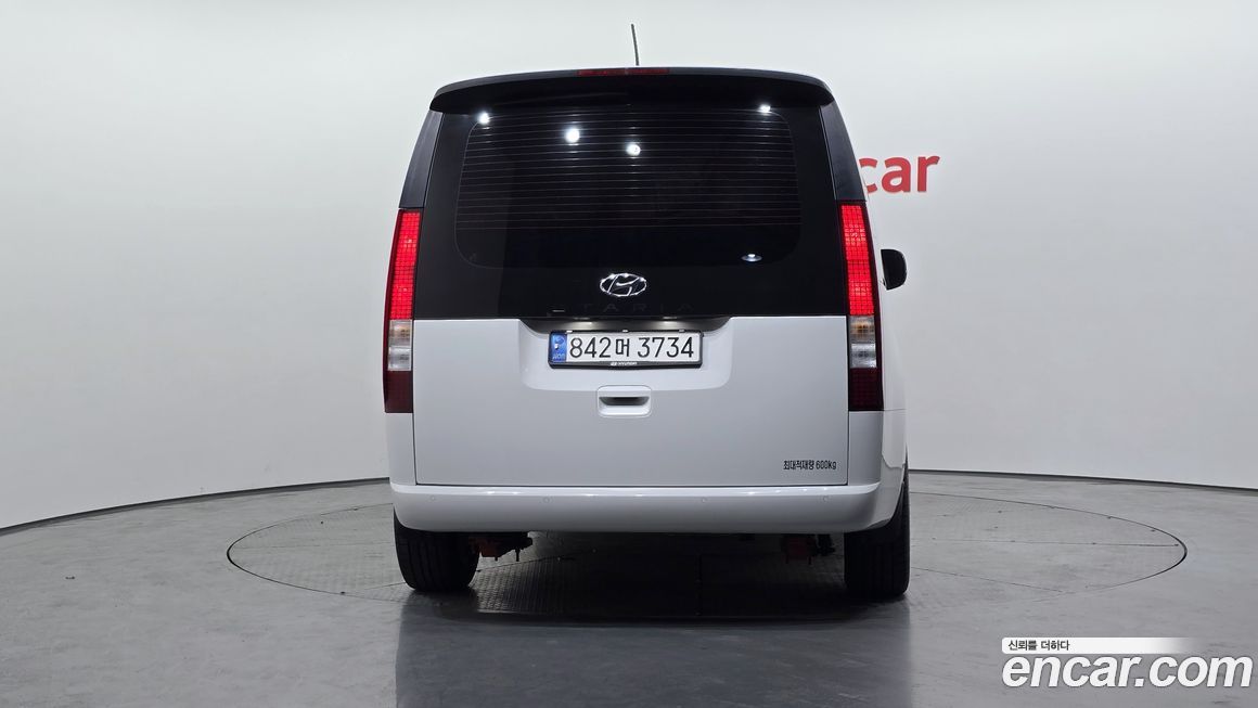 Hyundai Staria 2022
