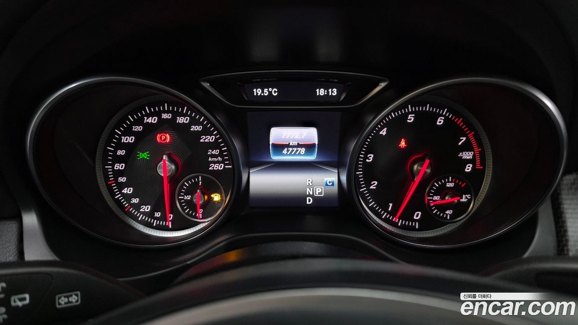 Mercedes-Benz GLA-Class 2019