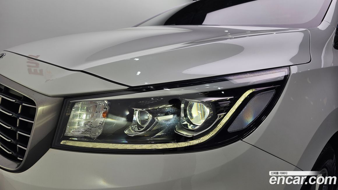 Kia Canival 2020