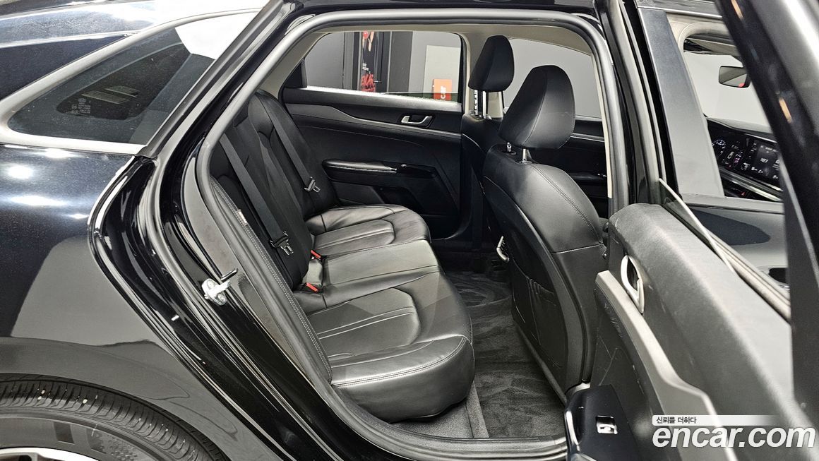 Kia K5 2021