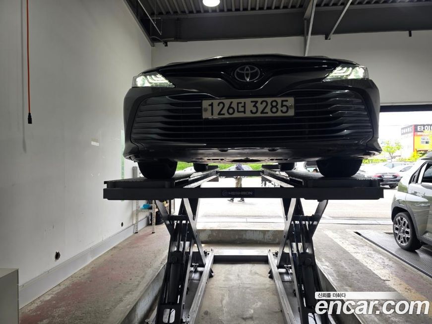 Toyota Camry 2019