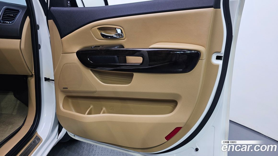 Kia Canival 2020