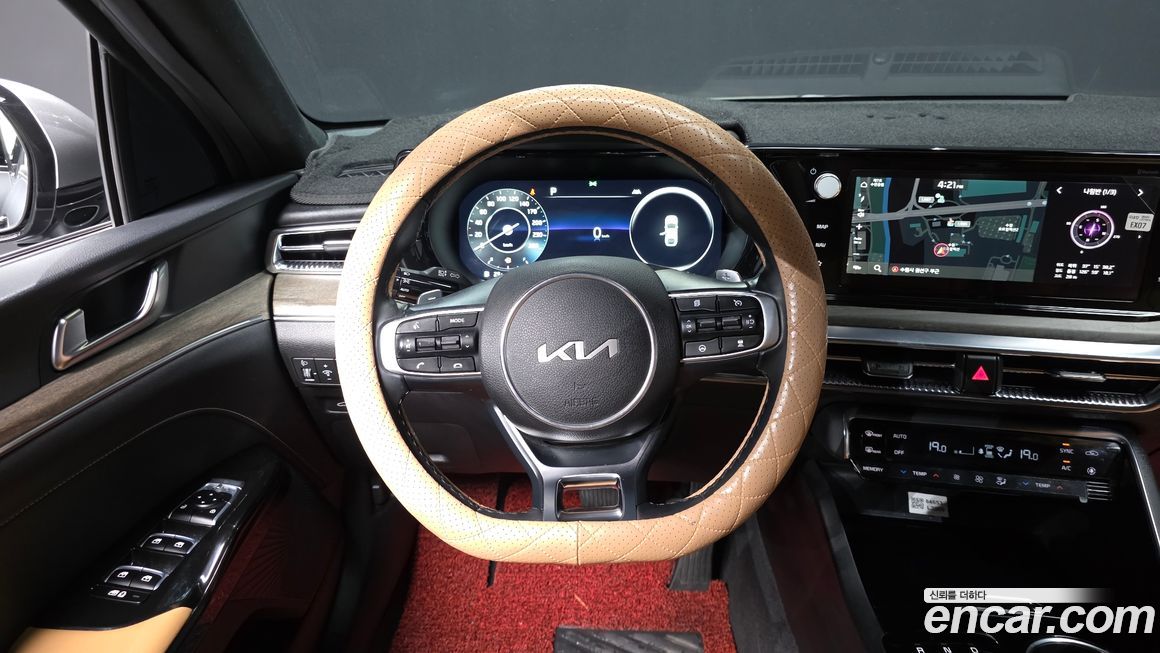 Kia K5 2023