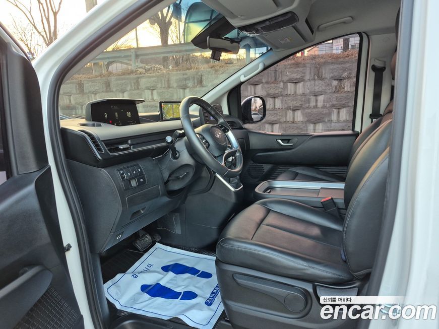 Hyundai Staria 2022