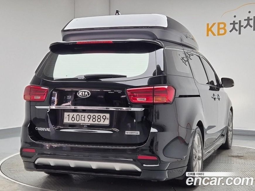 Kia Canival 2020