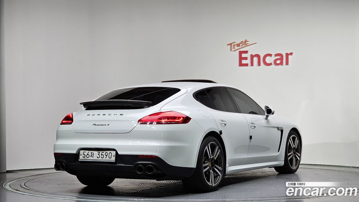 Porsche Panamera 2014