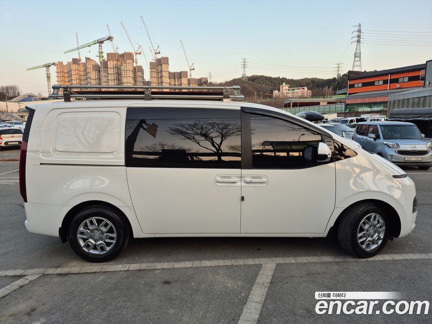 Hyundai Staria 2022