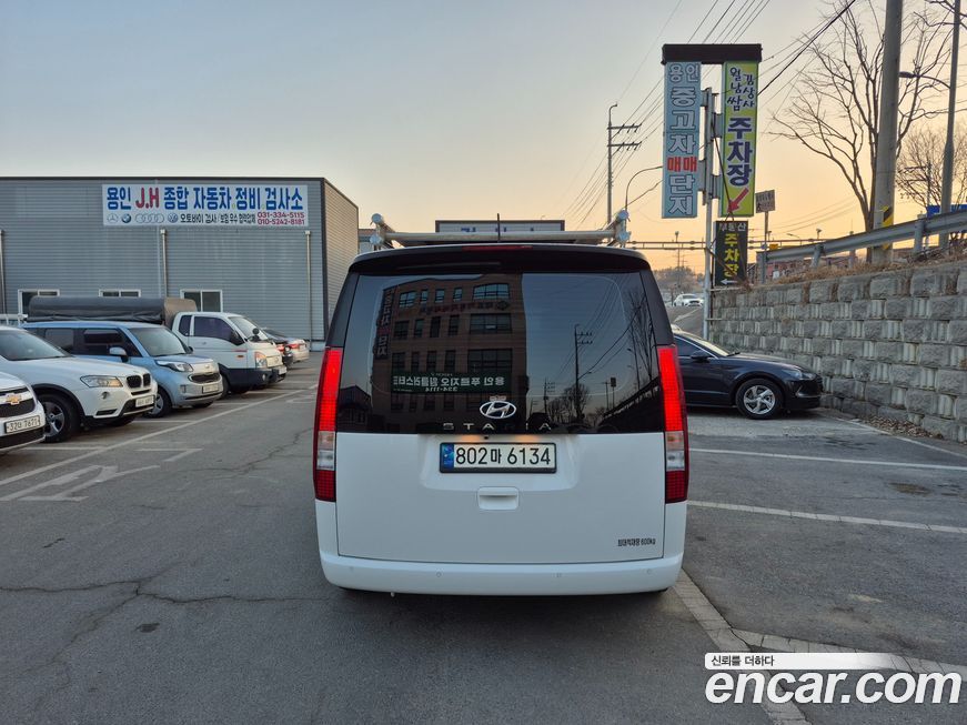Hyundai Staria 2022