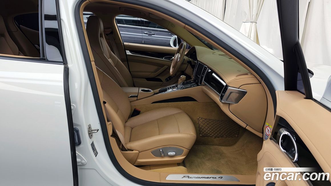 Porsche Panamera 2014
