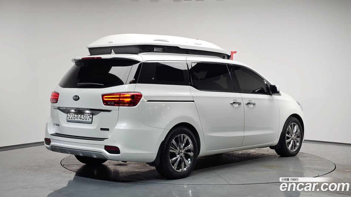 Kia Canival 2020