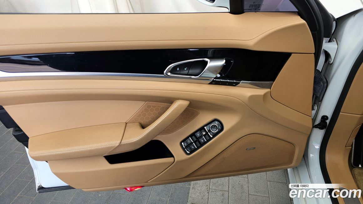 Porsche Panamera 2014