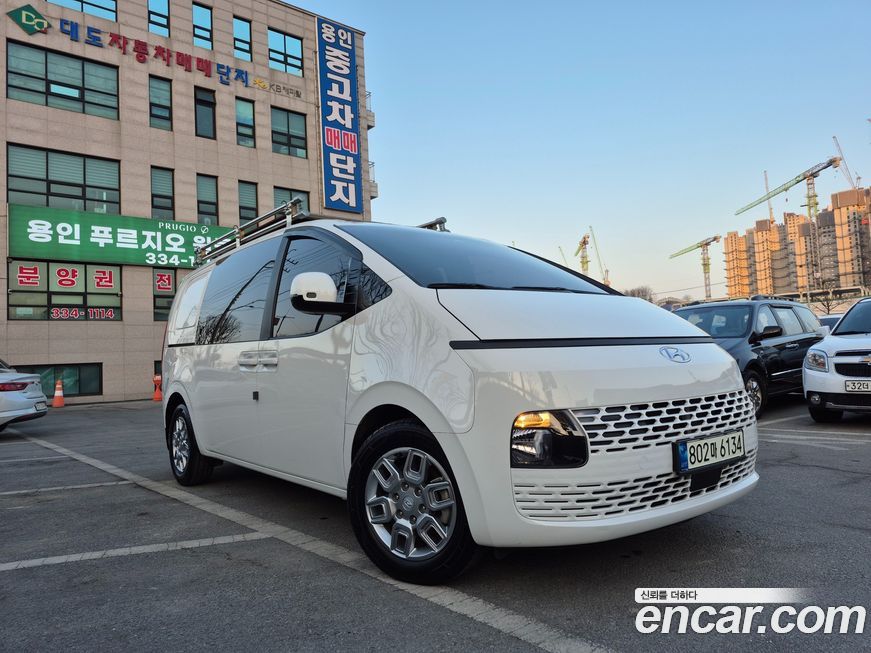 Hyundai Staria 2022