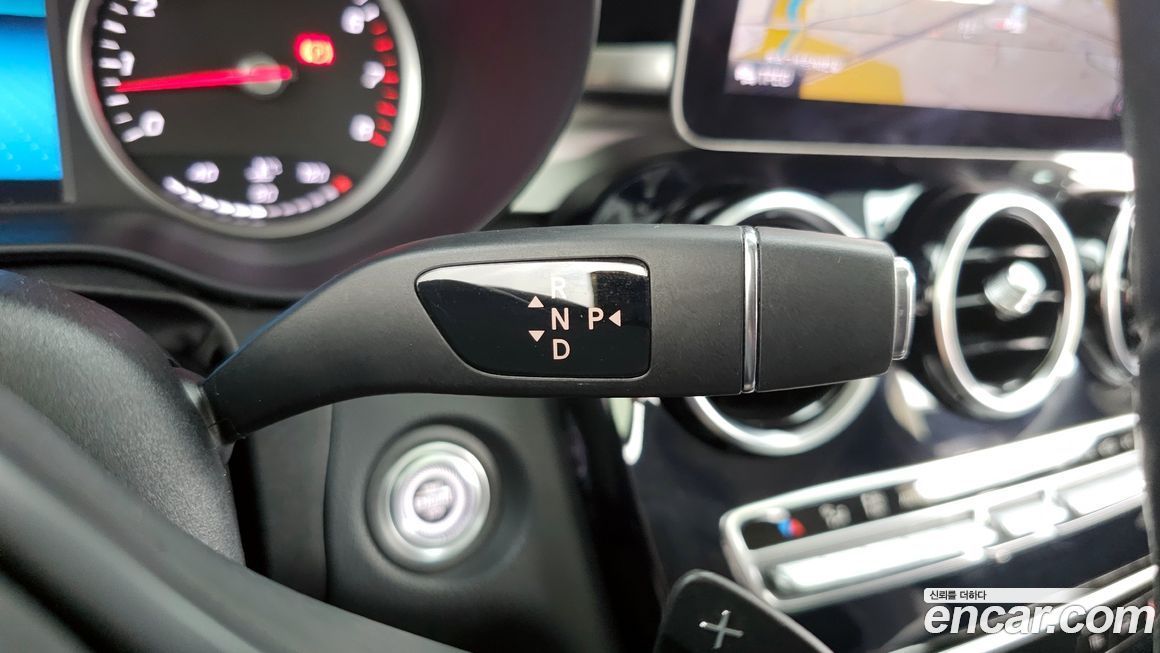 Mercedes-Benz C-Class 2020