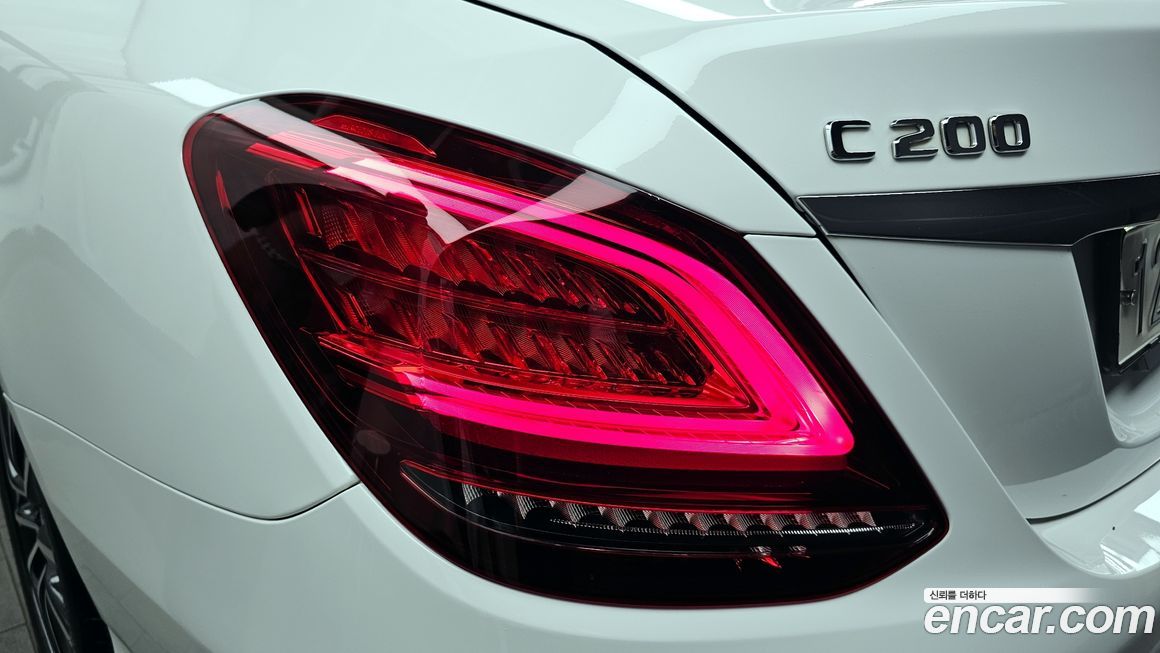 Mercedes-Benz C-Class 2020