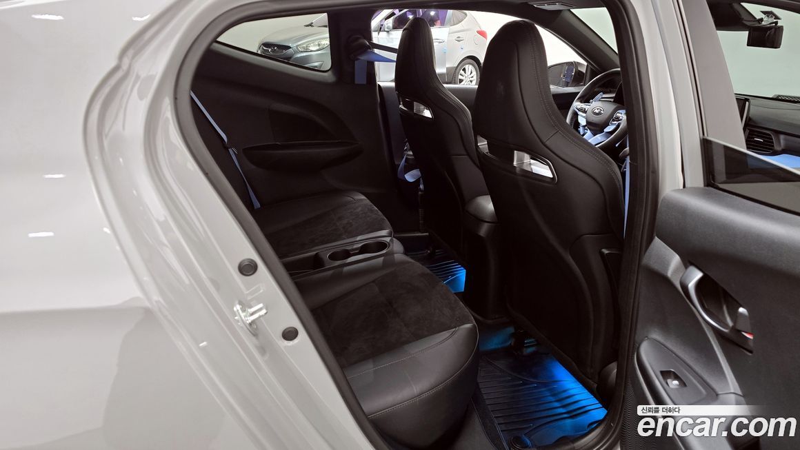 Hyundai Veloster 2022