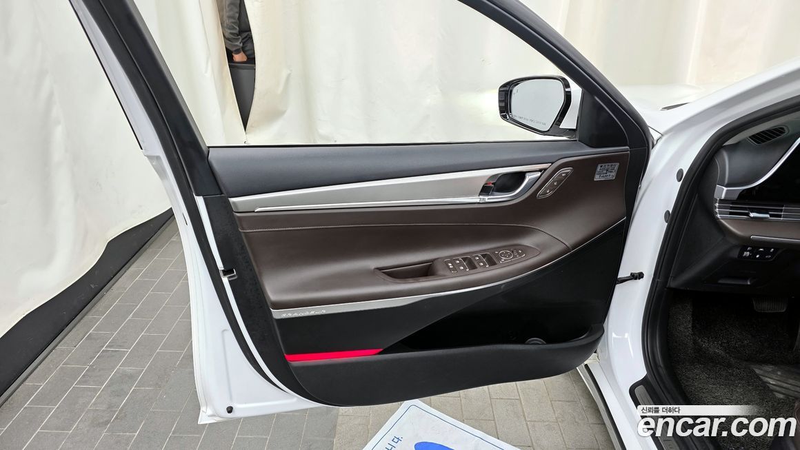 Hyundai Grandeur 2021