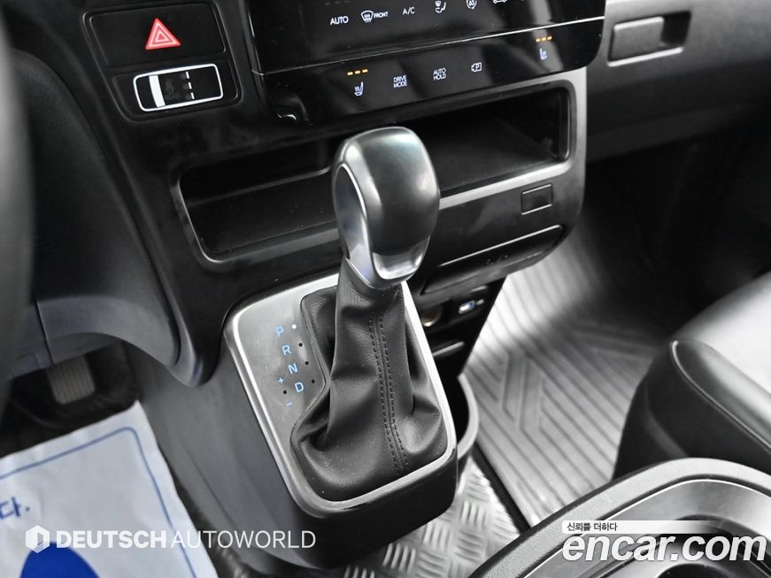 Hyundai Staria 2022