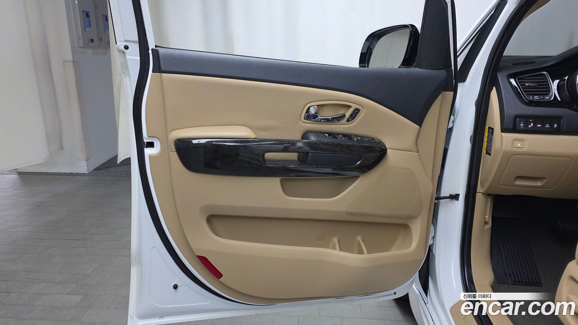 Kia Canival 2020