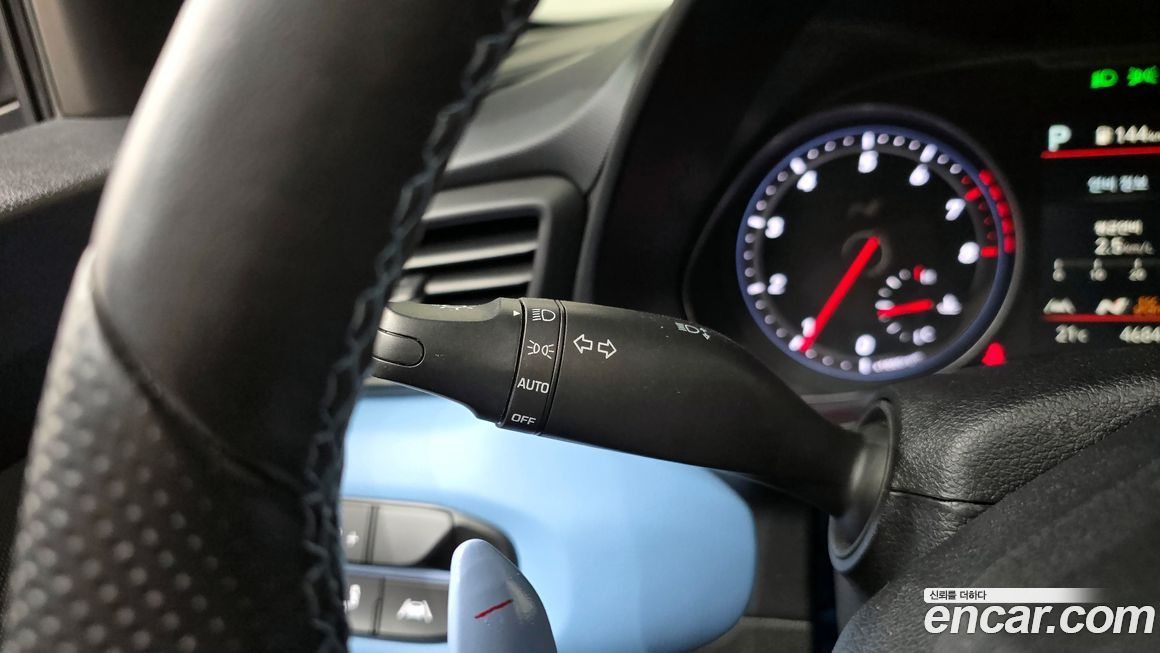 Hyundai Veloster 2022