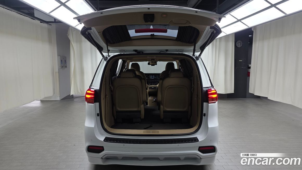 Kia Canival 2020