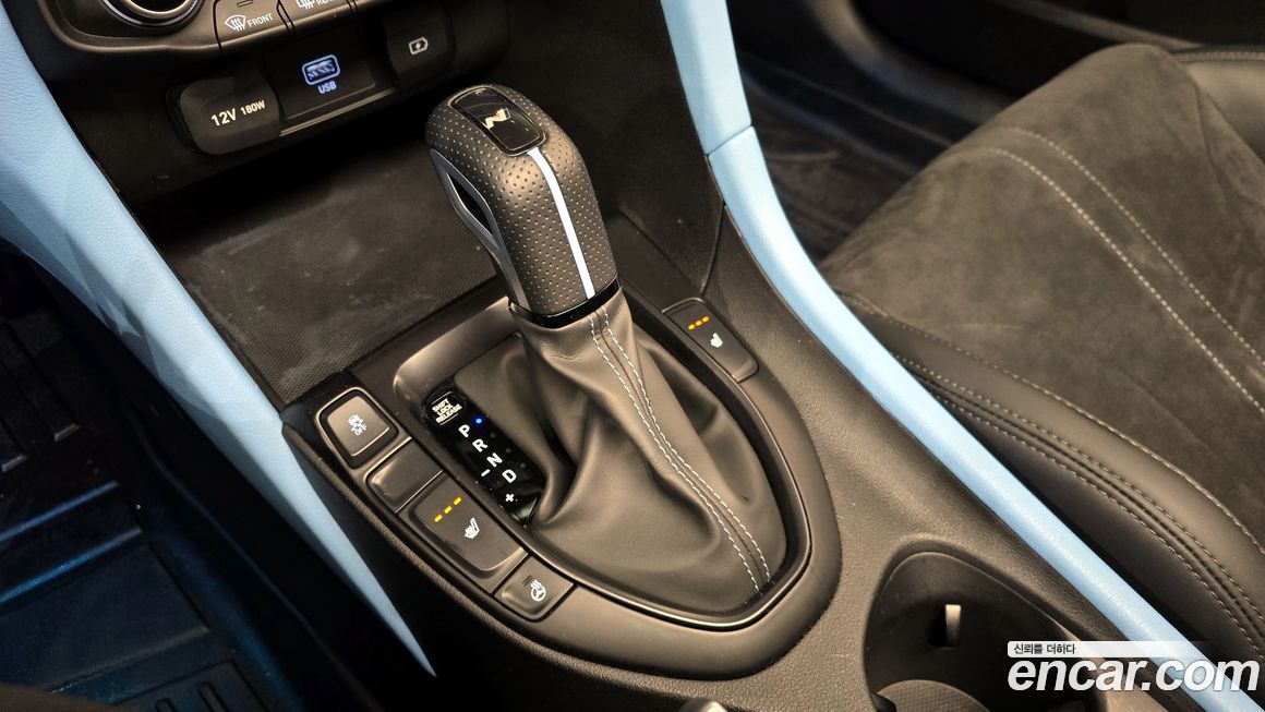 Hyundai Veloster 2022