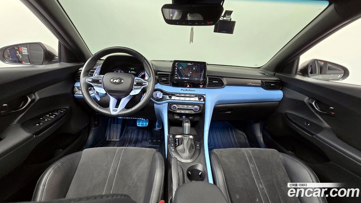 Hyundai Veloster 2022