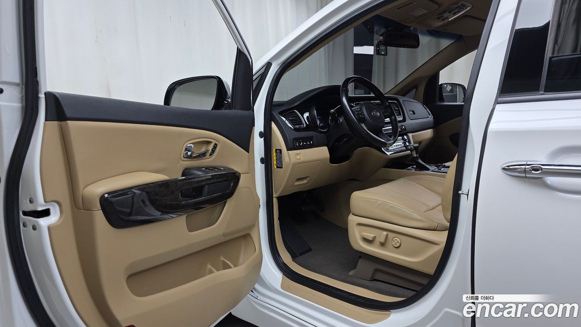 Kia Canival 2020