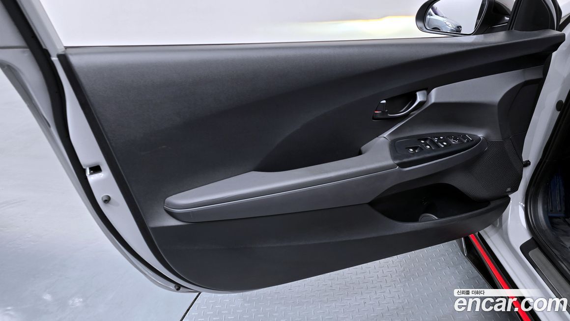 Hyundai Veloster 2022