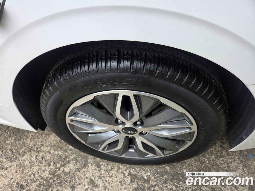 Kia K5 2023