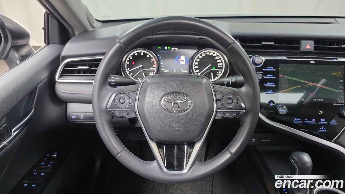 Toyota Camry 2018