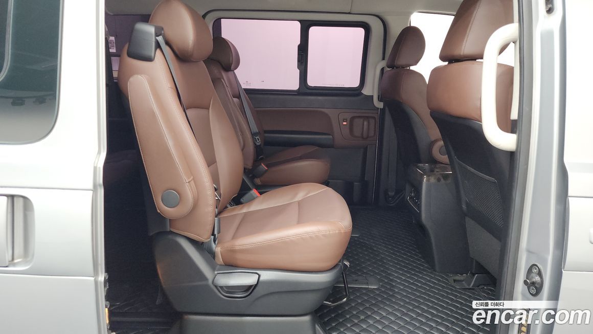 Hyundai Starex 2020