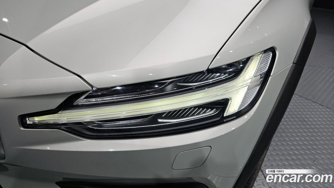 Volvo V60 2019