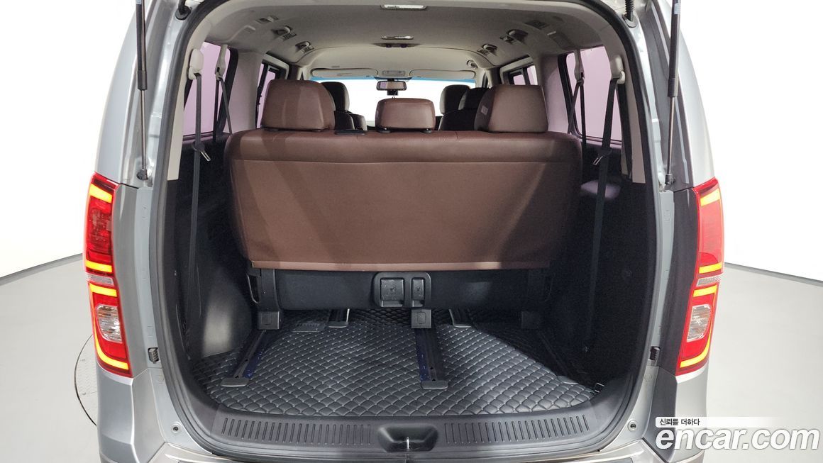 Hyundai Starex 2020