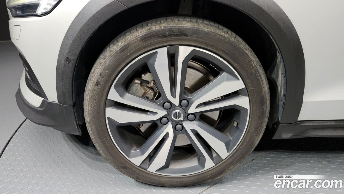 Volvo V60 2019